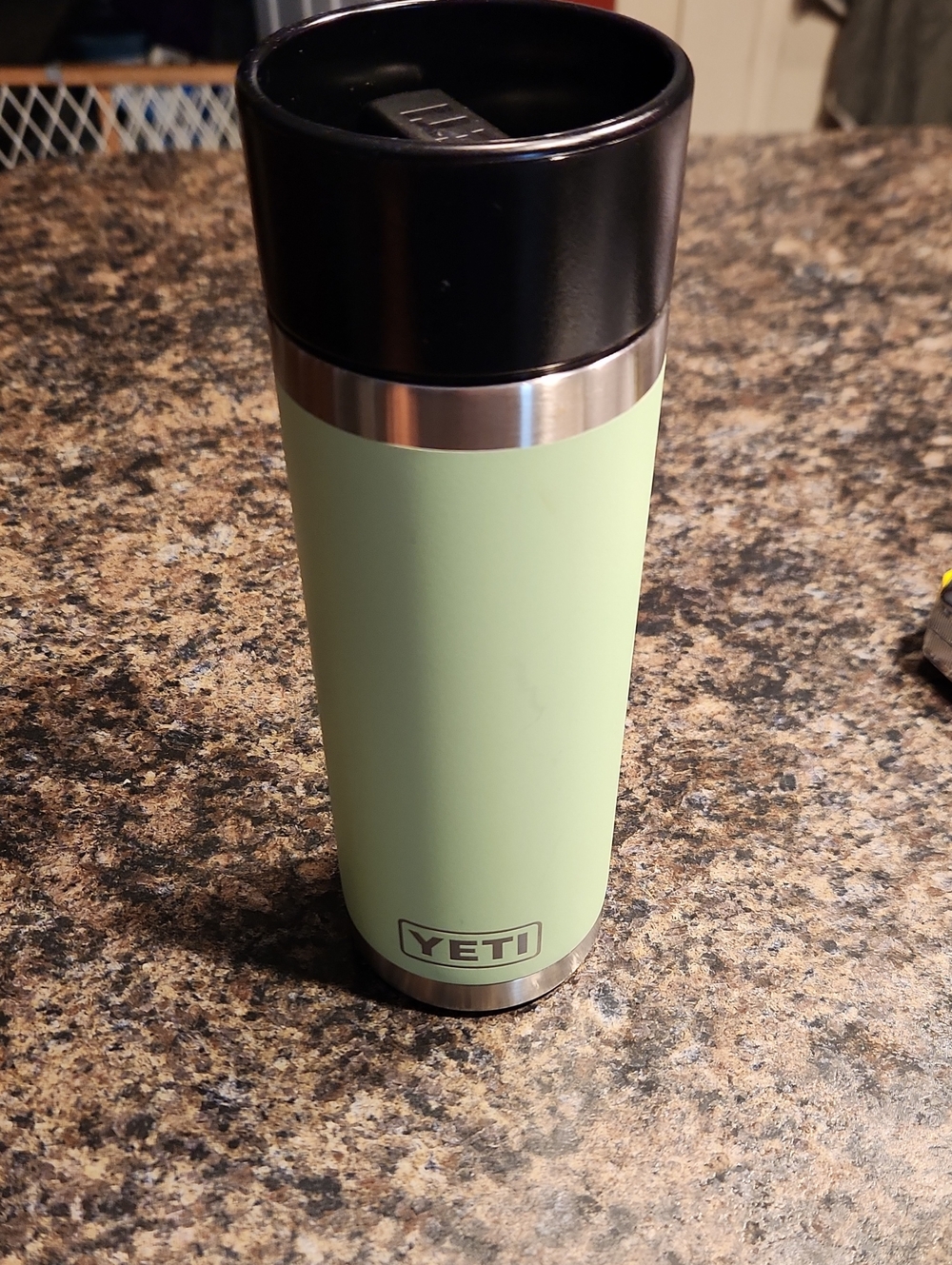EUC YETI 18 OZ Light Green Travel Tumbler